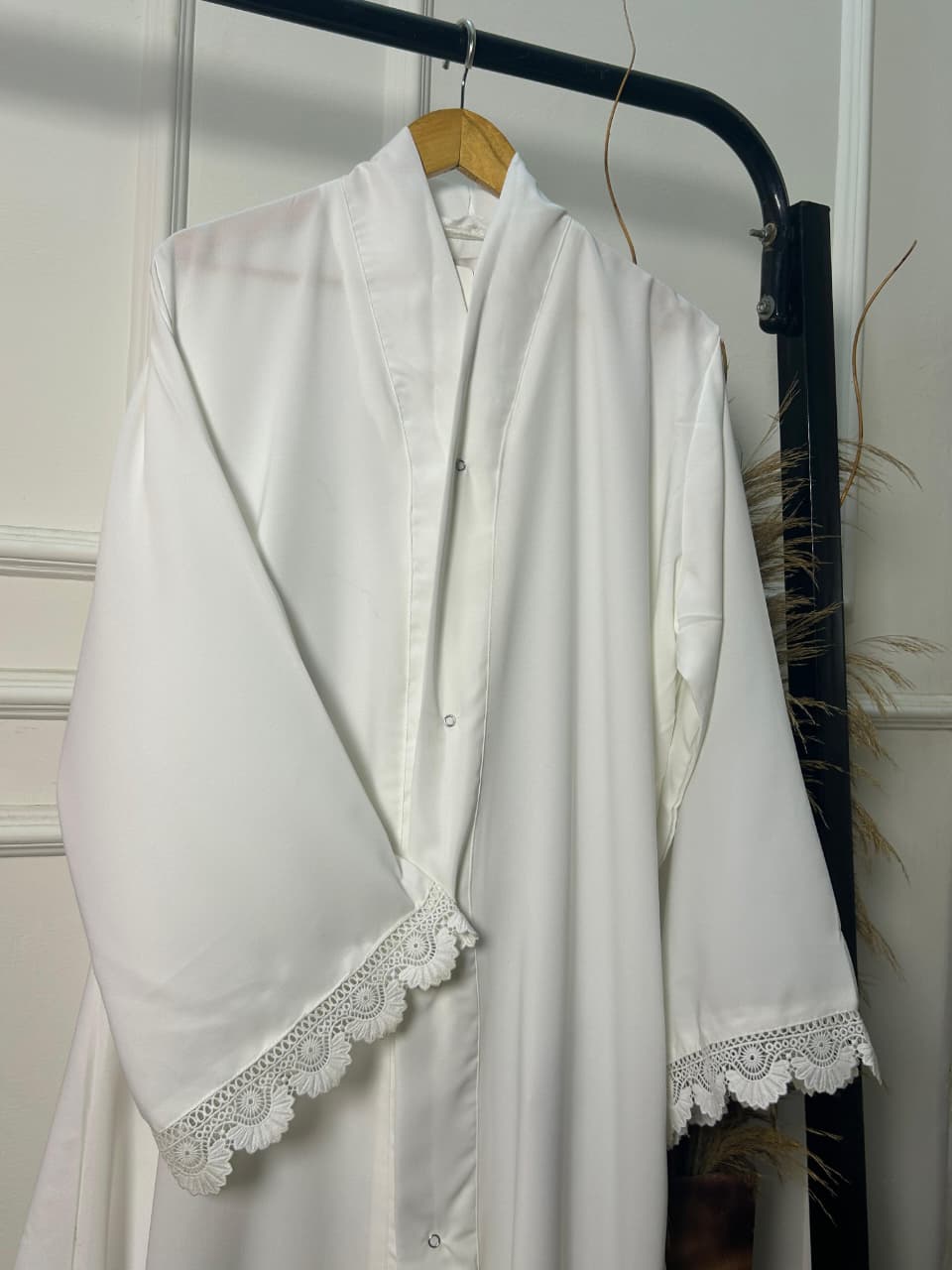 Pearl Grace White Abaya For (Umrah)